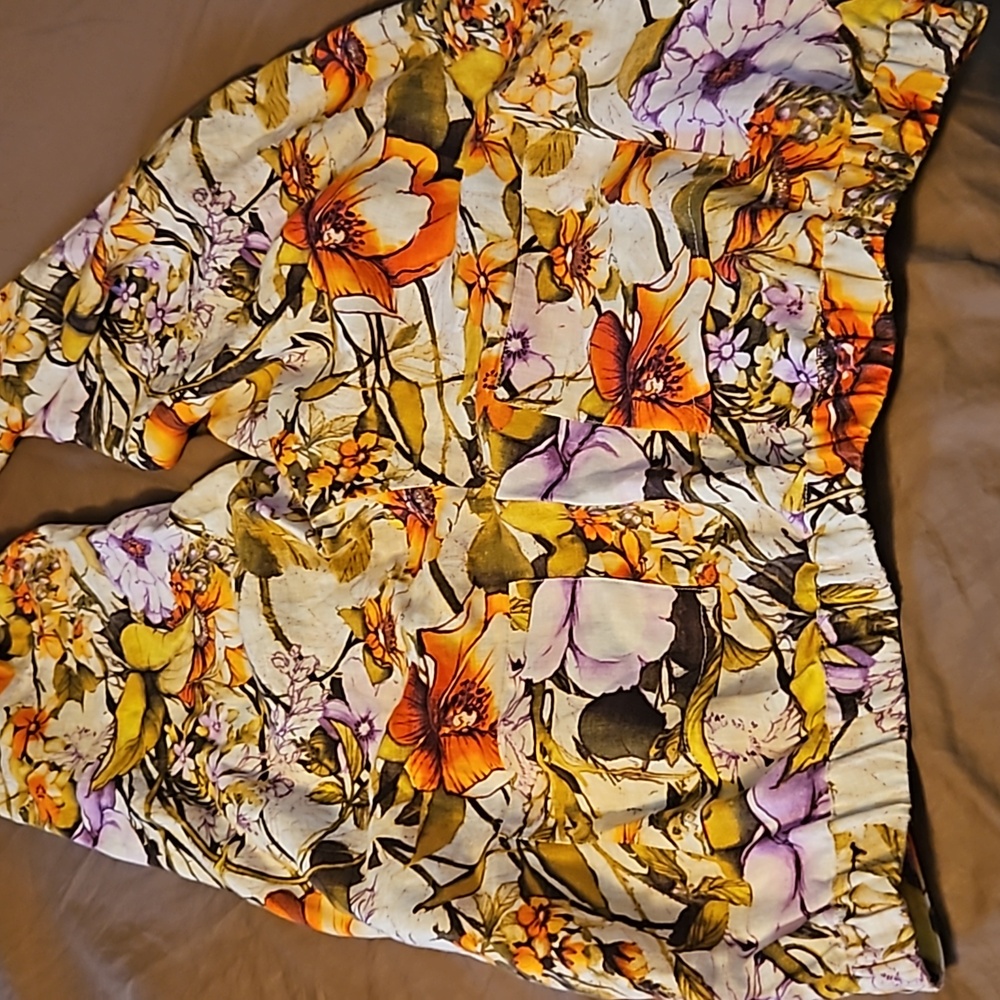 Beautiful, vibrant, NWOT, Linen Pants, Size 2 (12-14) - Picture 6 of 6